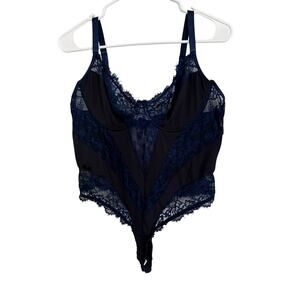 Yozy Black and White